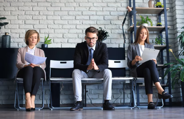 Módulo 5 – Empleo, técnicas de entrevista y educación (By – Eurospeak)